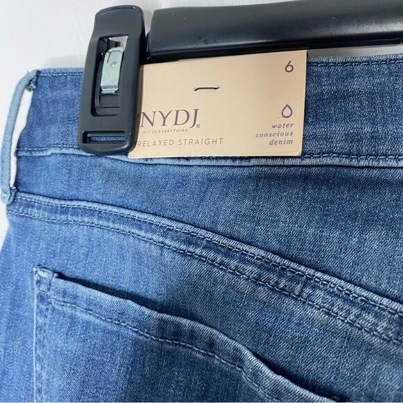 NWT NYDJ Relaxed Straight Jeans Size 6 Lift Tuck Technology Casual - Picture 8 of 9